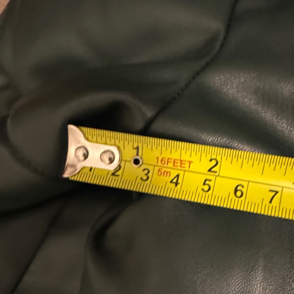 Levi's Forest Green Puffer Jacket - Picture 12 of 13